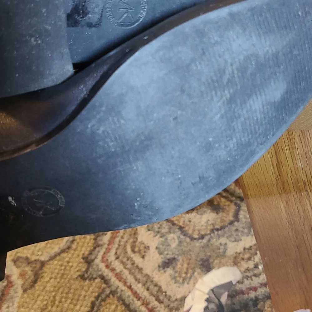 Michael Kors Roding Boots. A-7 - Picture 6 of 7